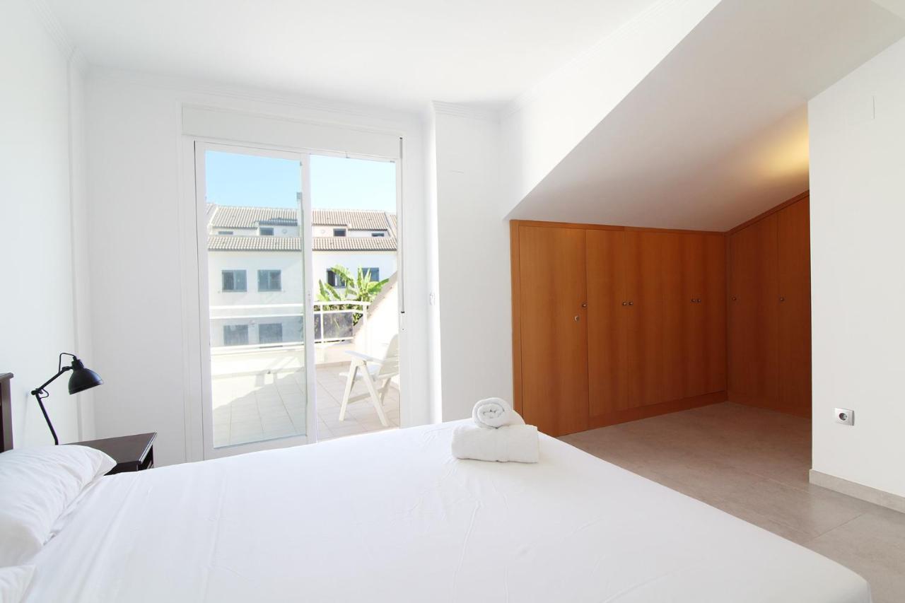 Global Properties, Bonito Adosado Con Jardin En La Playa De Almarda Villa Sagunto Luaran gambar