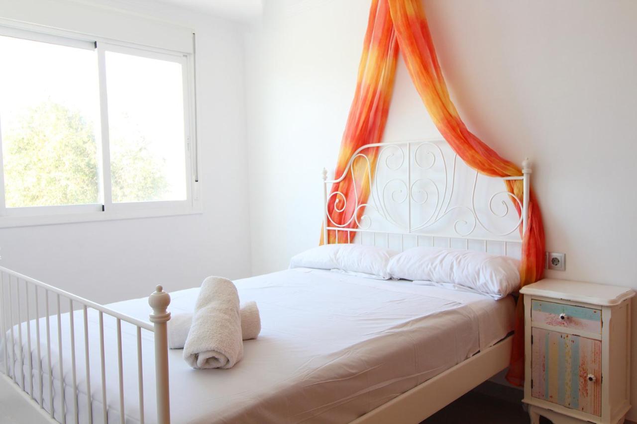 Global Properties, Bonito Adosado Con Jardin En La Playa De Almarda Villa Sagunto Luaran gambar