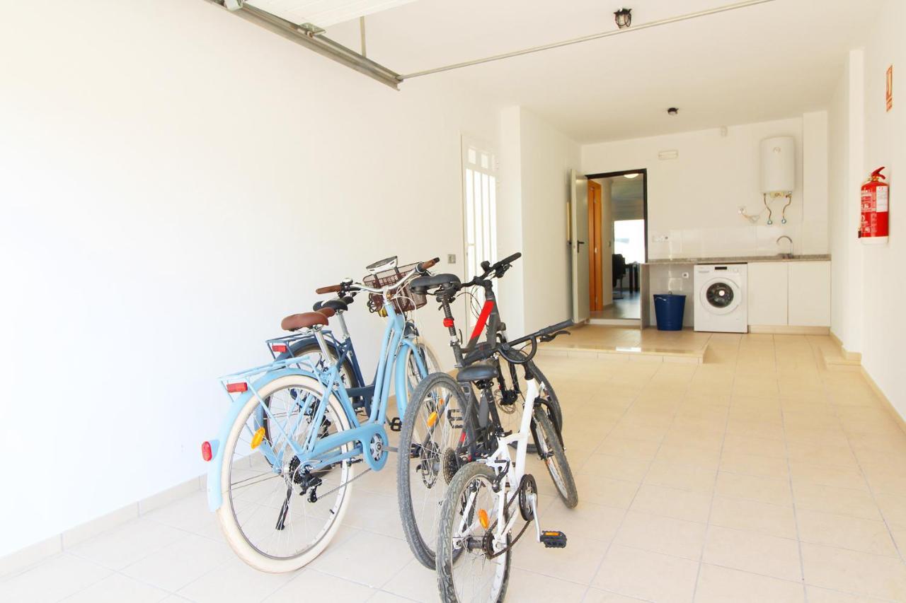 Global Properties, Bonito Adosado Con Jardin En La Playa De Almarda Villa Sagunto Luaran gambar