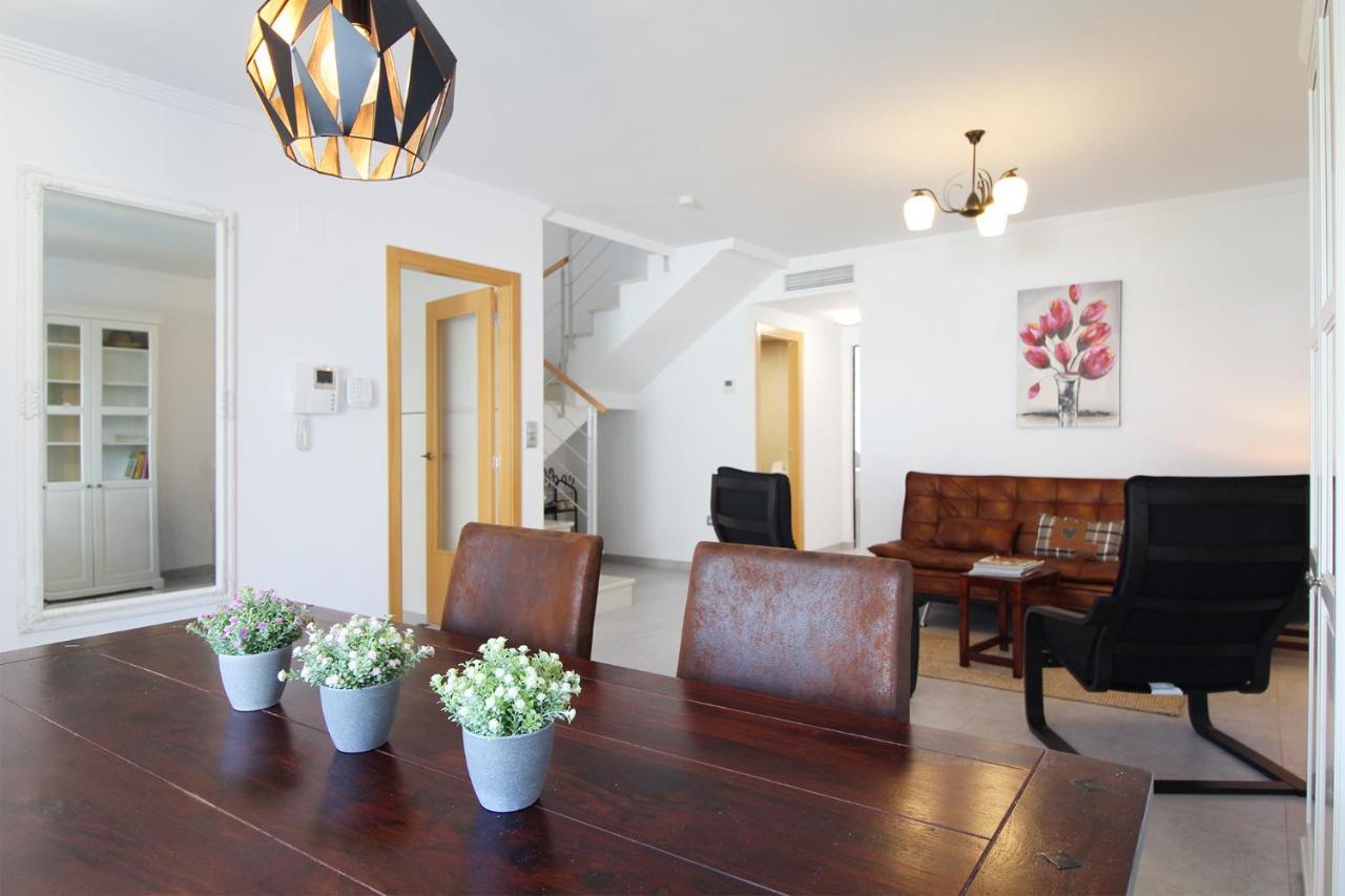 Global Properties, Bonito Adosado Con Jardin En La Playa De Almarda Villa Sagunto Luaran gambar