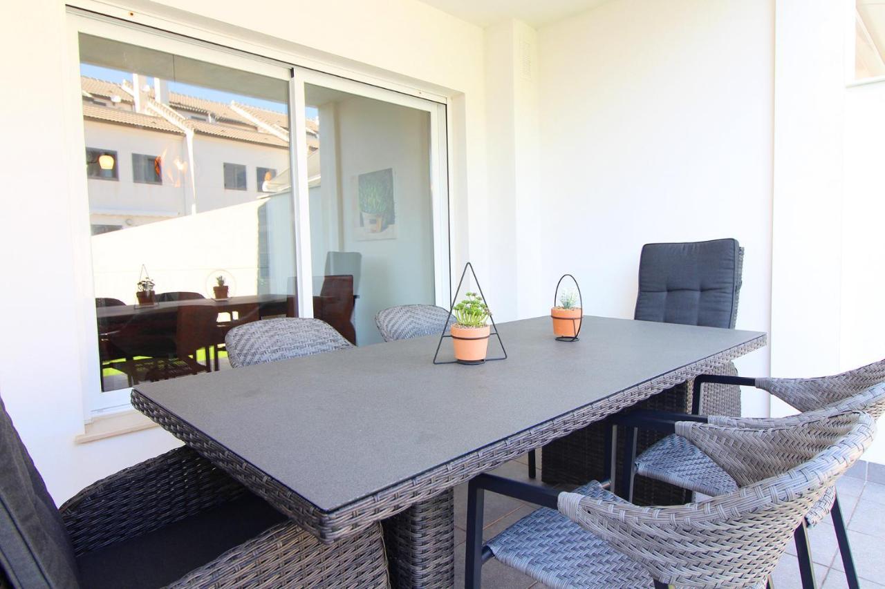 Global Properties, Bonito Adosado Con Jardin En La Playa De Almarda Villa Sagunto Luaran gambar