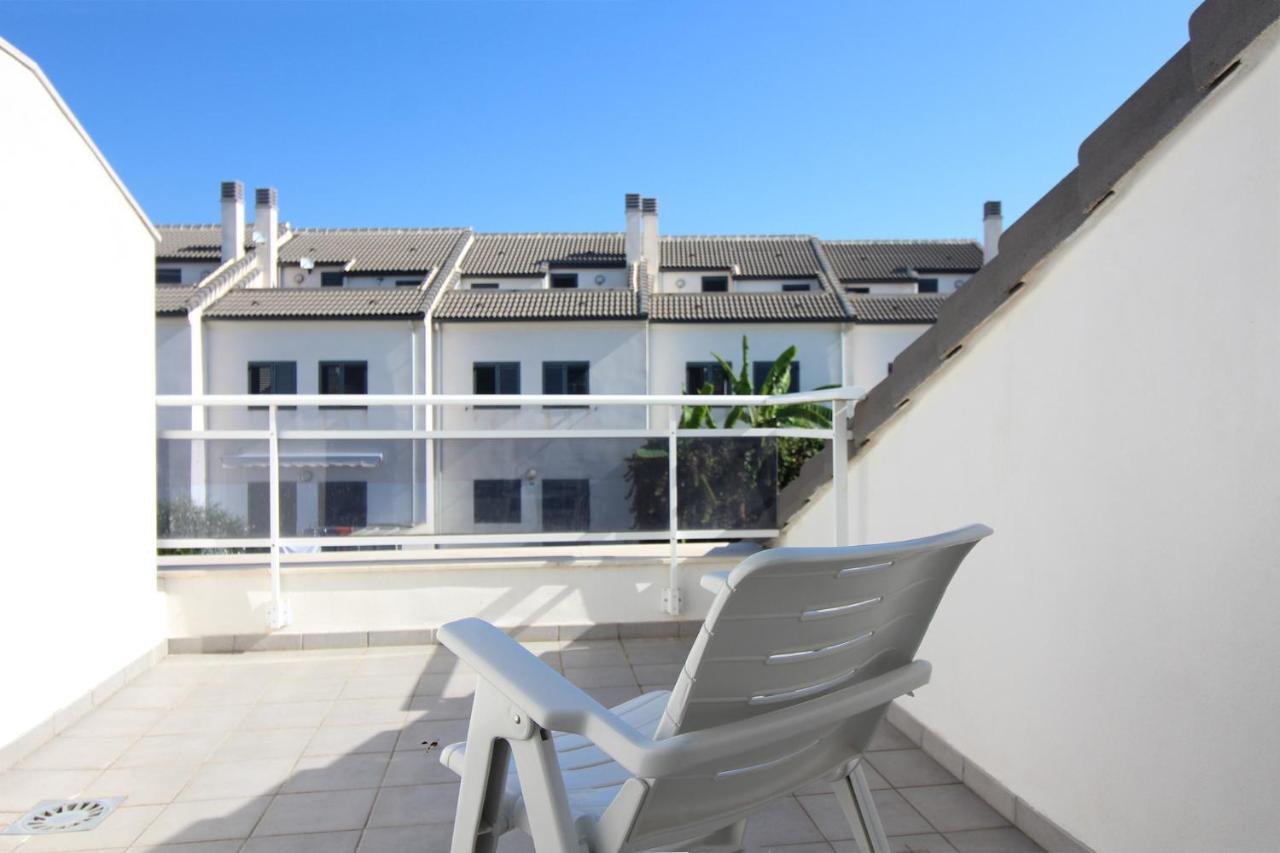 Global Properties, Bonito Adosado Con Jardin En La Playa De Almarda Villa Sagunto Luaran gambar