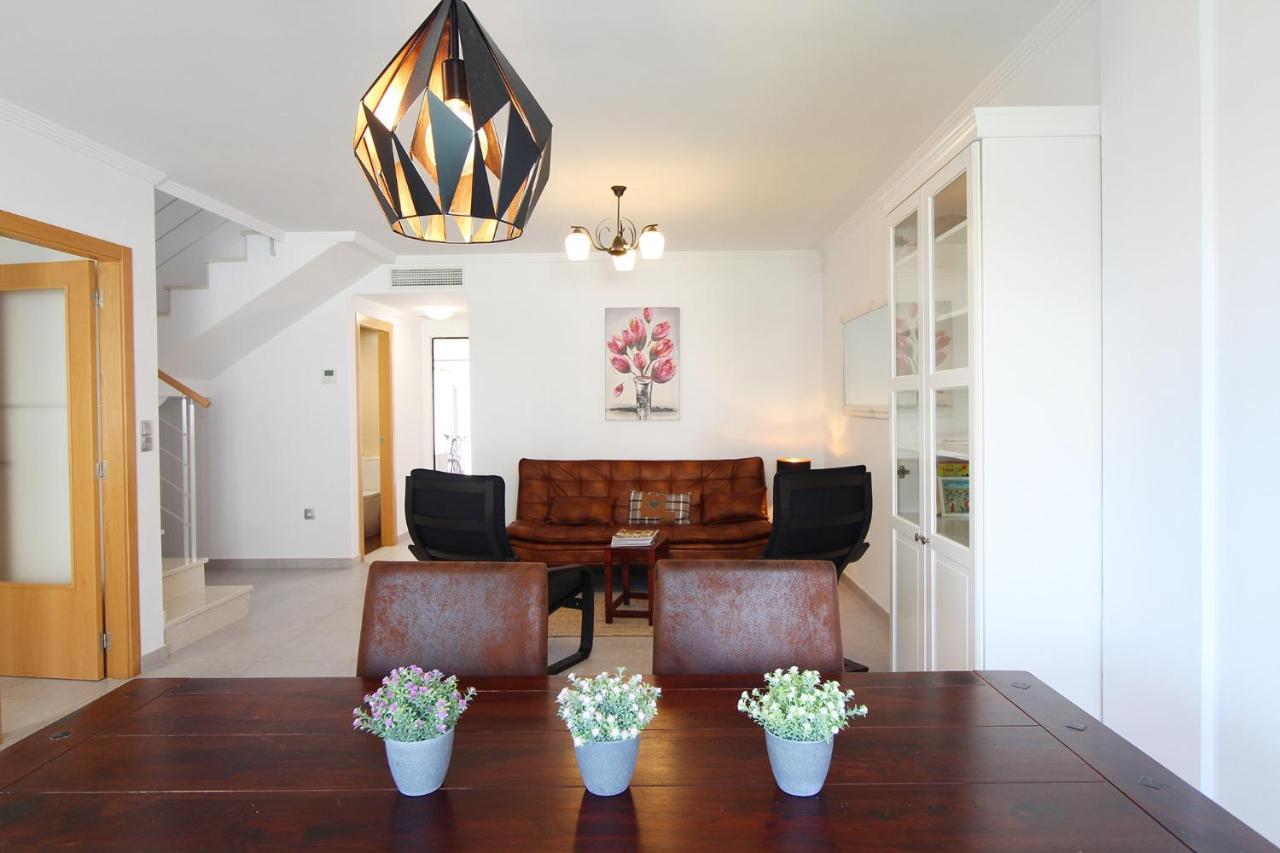Global Properties, Bonito Adosado Con Jardin En La Playa De Almarda Villa Sagunto Luaran gambar