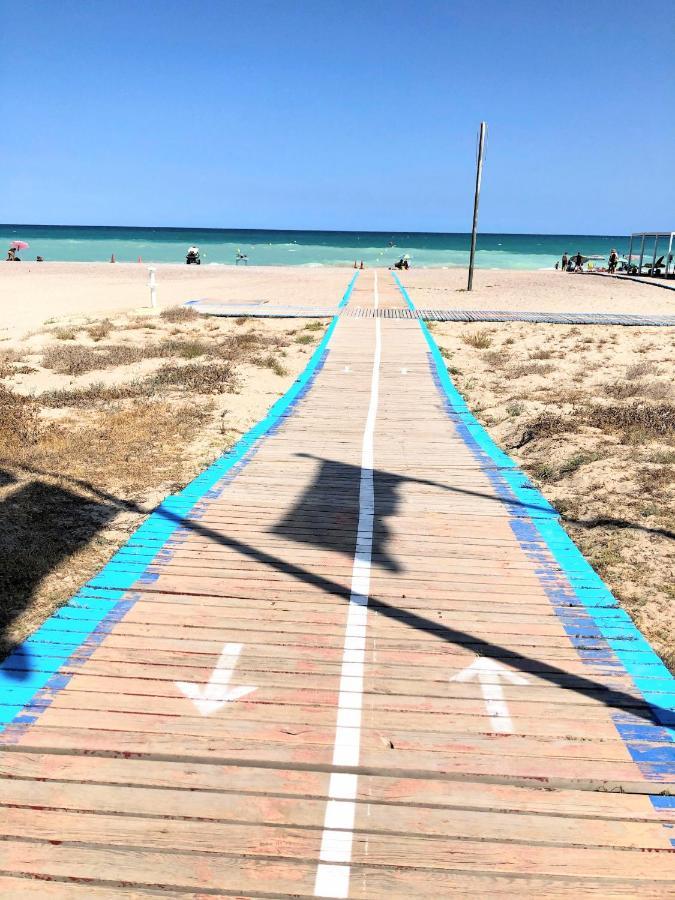 Global Properties, Bonito Adosado Con Jardin En La Playa De Almarda Villa Sagunto Luaran gambar
